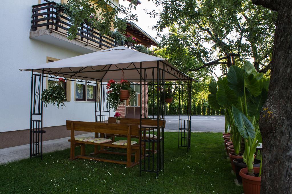 Rooms Marijana Obrovac Слуни Экстерьер фото